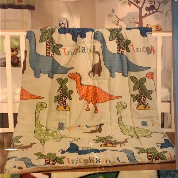 Laurielynn’s Boutique Other - 1 day bundle sale!Dinosaur Borrego blanket